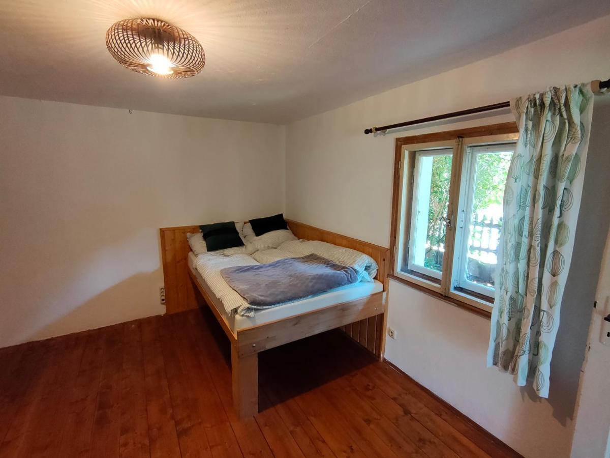 Gemuetliche Ferienwohnung Mit Kamin Und Garten Гармиш-Партенкирхен Экстерьер фото