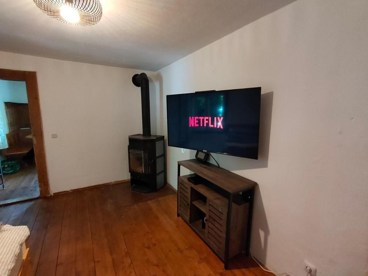 Gemuetliche Ferienwohnung Mit Kamin Und Garten Гармиш-Партенкирхен Экстерьер фото
